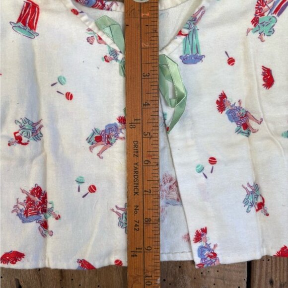 Vintage Handmade Baby’s top with Green Tie - Picture 3 of 6